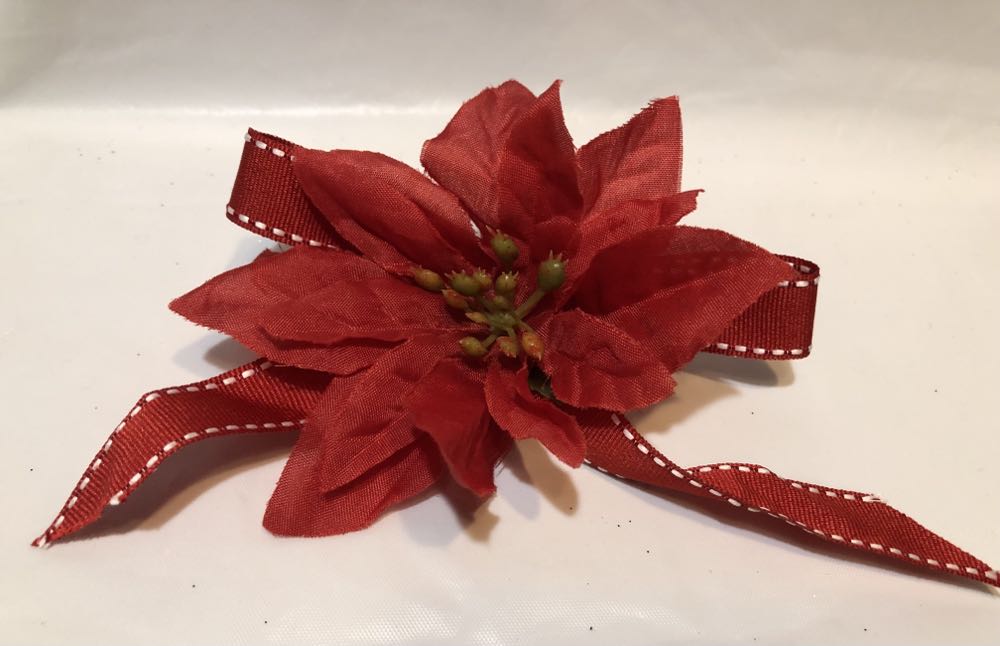 Ribbon Wreaths  (Christmas) ornament collectible - Main Image 2