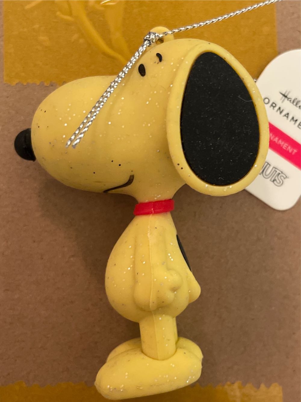 Rainbow Snoopy Yellow Glitter  (Peanuts) ornament collectible [Barcode 763795769704] - Main Image 1
