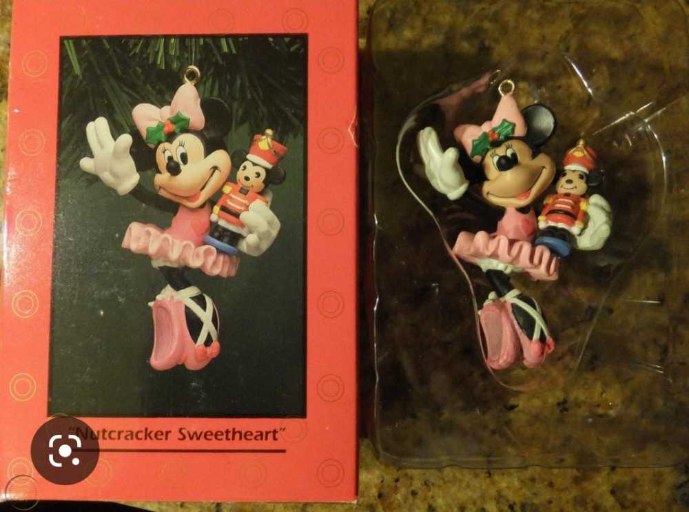 Nutcracker Sweetheart  (Disney) ornament collectible - Main Image 2