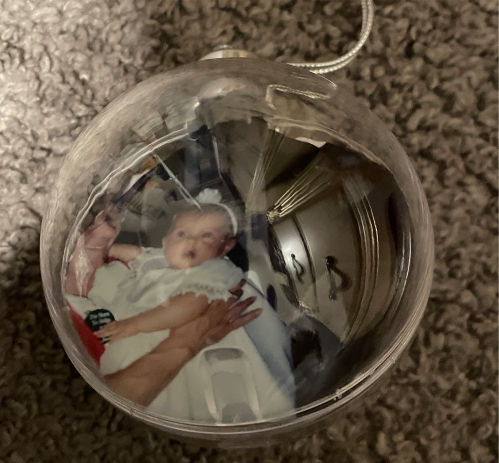 Christmas Ball victoria  ornament collectible - Main Image 1