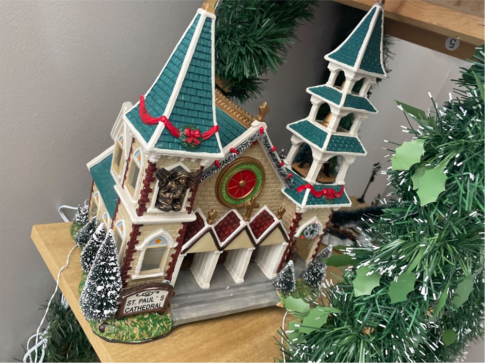 Lemax St Paul’s Cathedral  ornament collectible - Main Image 3