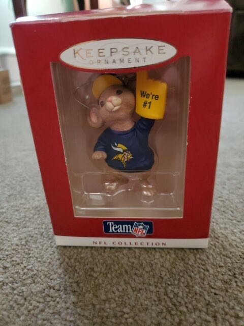 Hallmark Keepsake Minnesota Vikings #1 Holiday New - NFL Football (Sports) ornament collectible [Barcode 015012357158] - Main Image 2