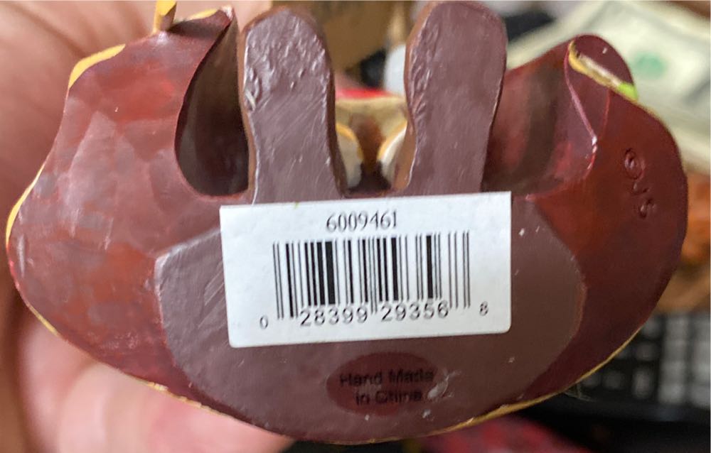 Jim Shore Germany / German Santa (2) - Santas Around the World (Santas Country) ornament collectible [Barcode 028399293568] - Main Image 3