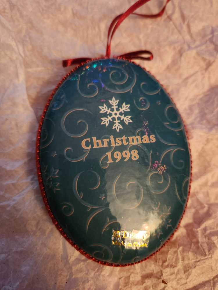 Winnie The Pooh And Friends  ornament collectible - Main Image 2