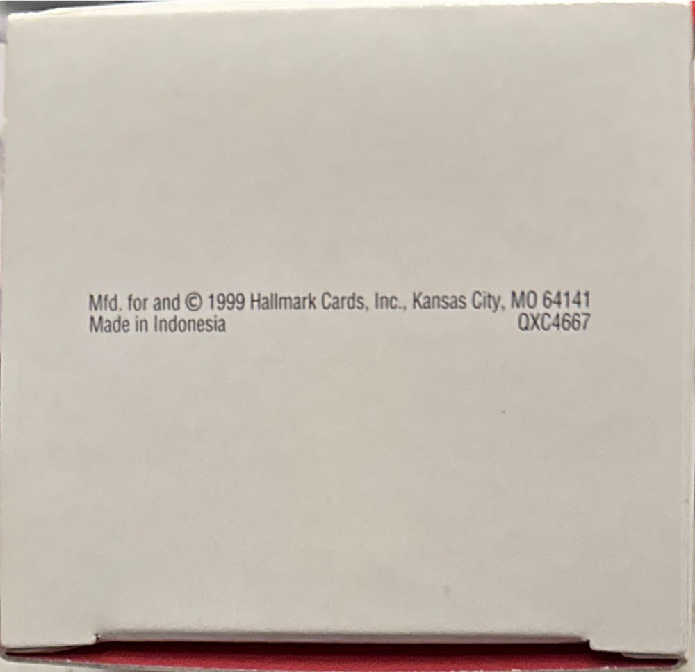 Hollow Log Cafe - Studio Edition (Winter) ornament collectible - Main Image 4