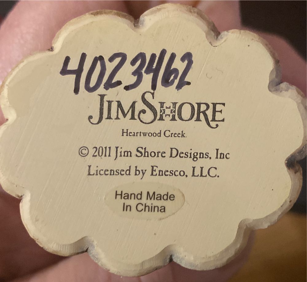 HANGING ORNAMENT COLLECTION - SANTA WITH PINEAPPLE WREATH 4023462  (Heartwood Creek collection) ornament collectible - Main Image 3