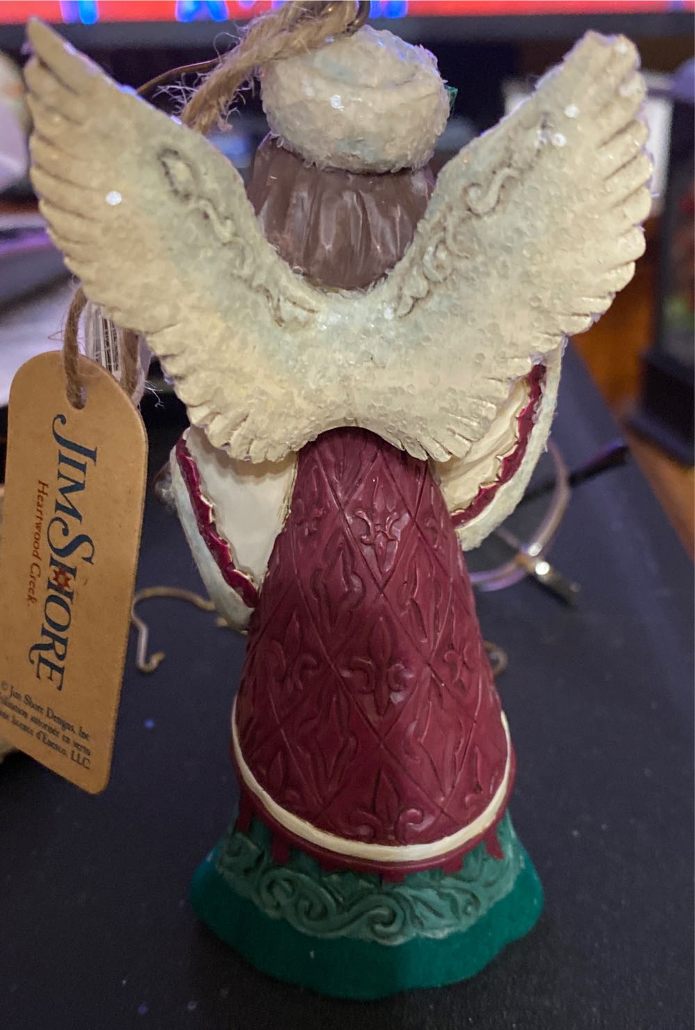 Enesco Jim Shore Heartwood Creek Angel With Hand Bell Figurine 6006600  (Heartwood Creek collection) ornament collectible [Barcode 028399265534] - Main Image 3