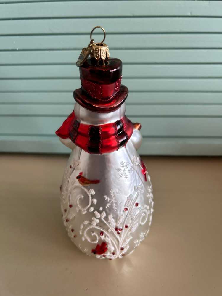 Cardinal Snowman 2018 Heritage Collection - Hallmark Heritage Collection (Snowman) ornament collectible [Barcode 763795322817] - Main Image 4