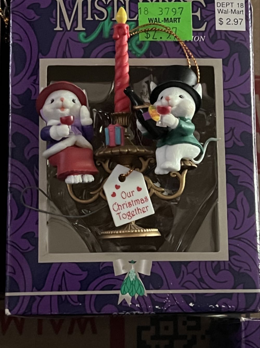 I Love Lucy - Lucy On Wreath - Merry Christmas