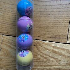 Universal - Red & White House - Snowman