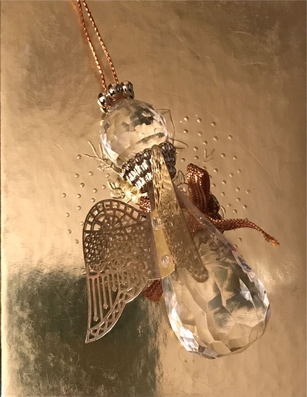 Avon Angelic Reflections - Avon Ornaments (Angels) ornament collectible - Main Image 2