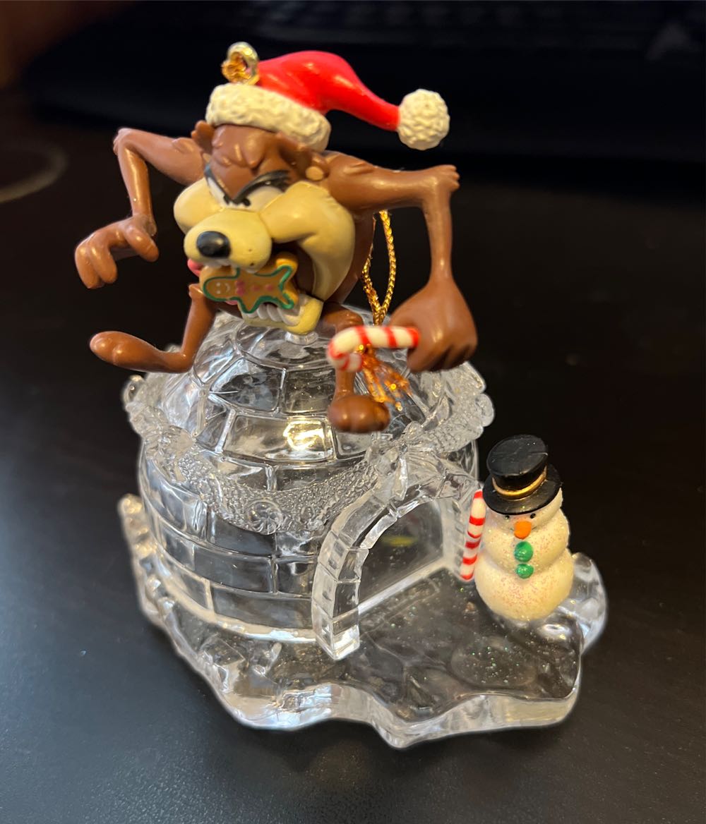 Taz Igloo - Looney Tunes Collection (Taz - Looney Tunes) ornament collectible - Main Image 3