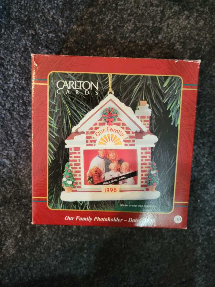 Carlton Cards Heirloom Ornament Our Family ...  ornament collectible [Barcode 018100127046] - Main Image 1