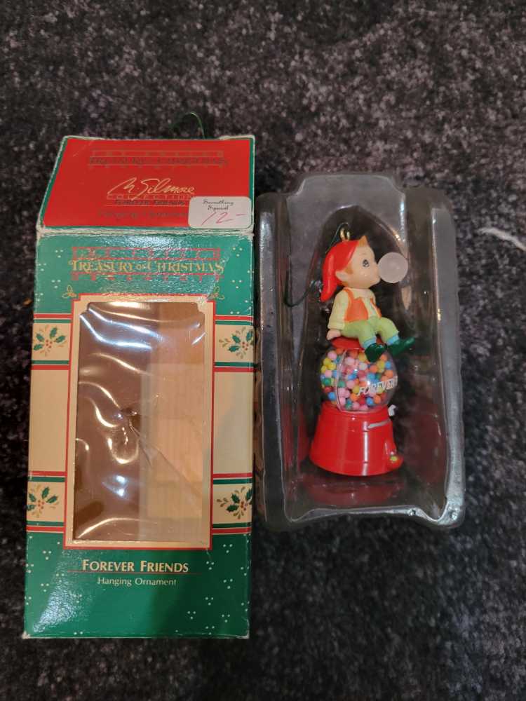 Coastal Santa With Driftwood Tree