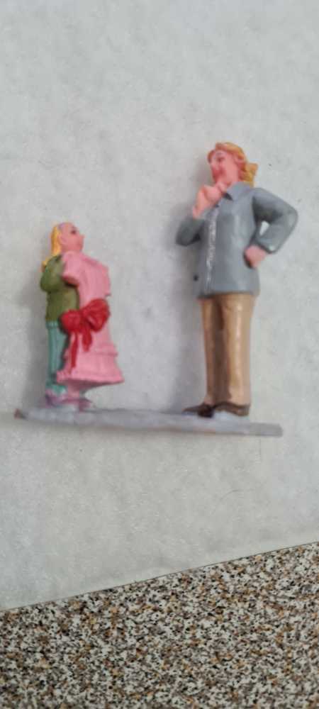 Raggedy Andy With Snowman