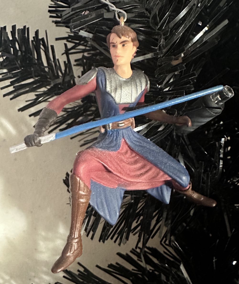 Anakin Skywalker and Ahsoka Tano - Star Wars (Hallmark Keepsake) ornament collectible [Barcode 795902096342] - Main Image 3