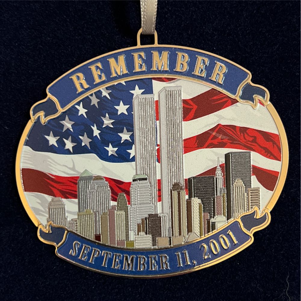 Disney Store Goofy Trumpet All Wrapped Up