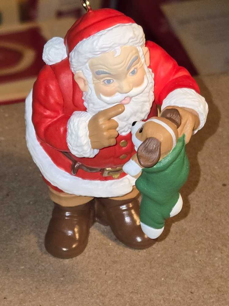 New Christmas Friend - KOC  - KOC CLUB EXCLUSIVE (Santa) ornament collectible - Main Image 4