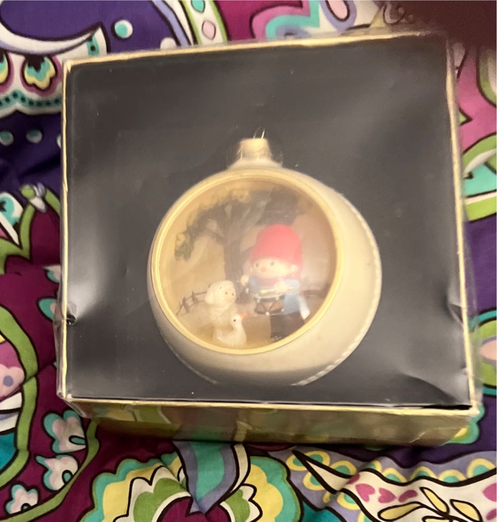 HM Emoji Look Of Love