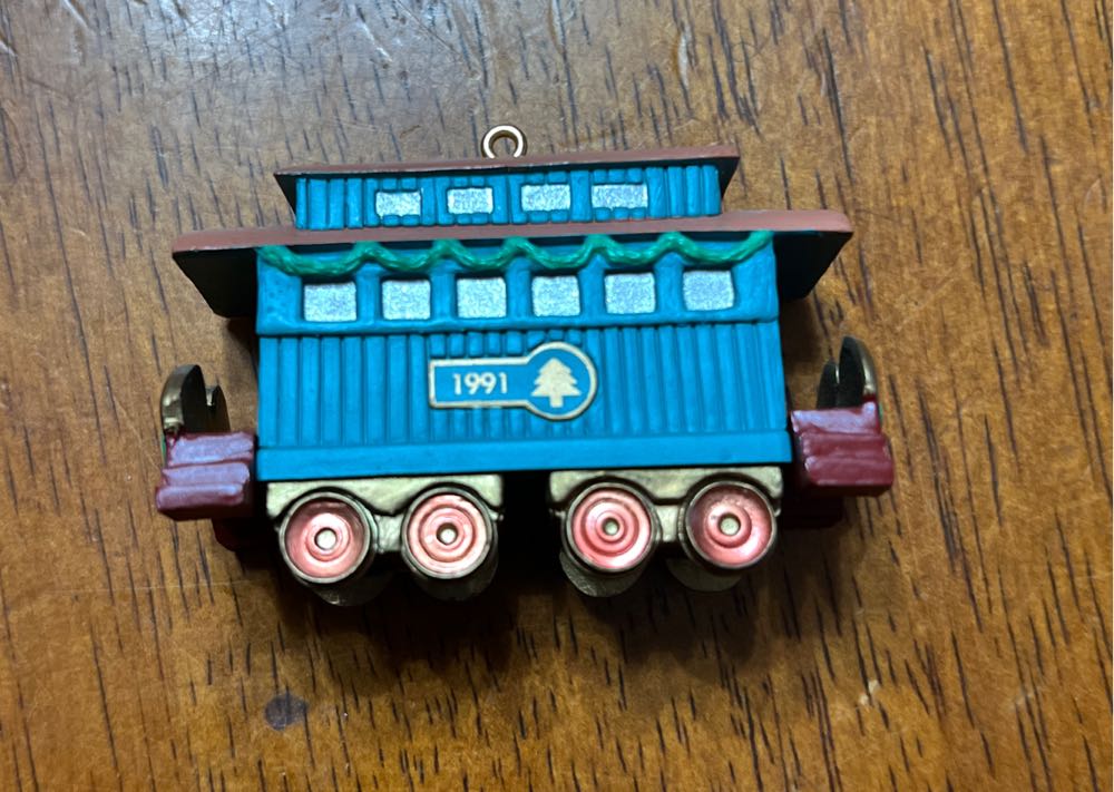 Claus & Co Passenger Car - Claus & Co. RR Collection (Clause & Co R.R.) ornament collectible - Main Image 2