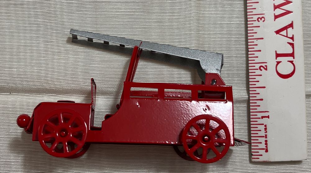 Bellissimo Santa Wreath