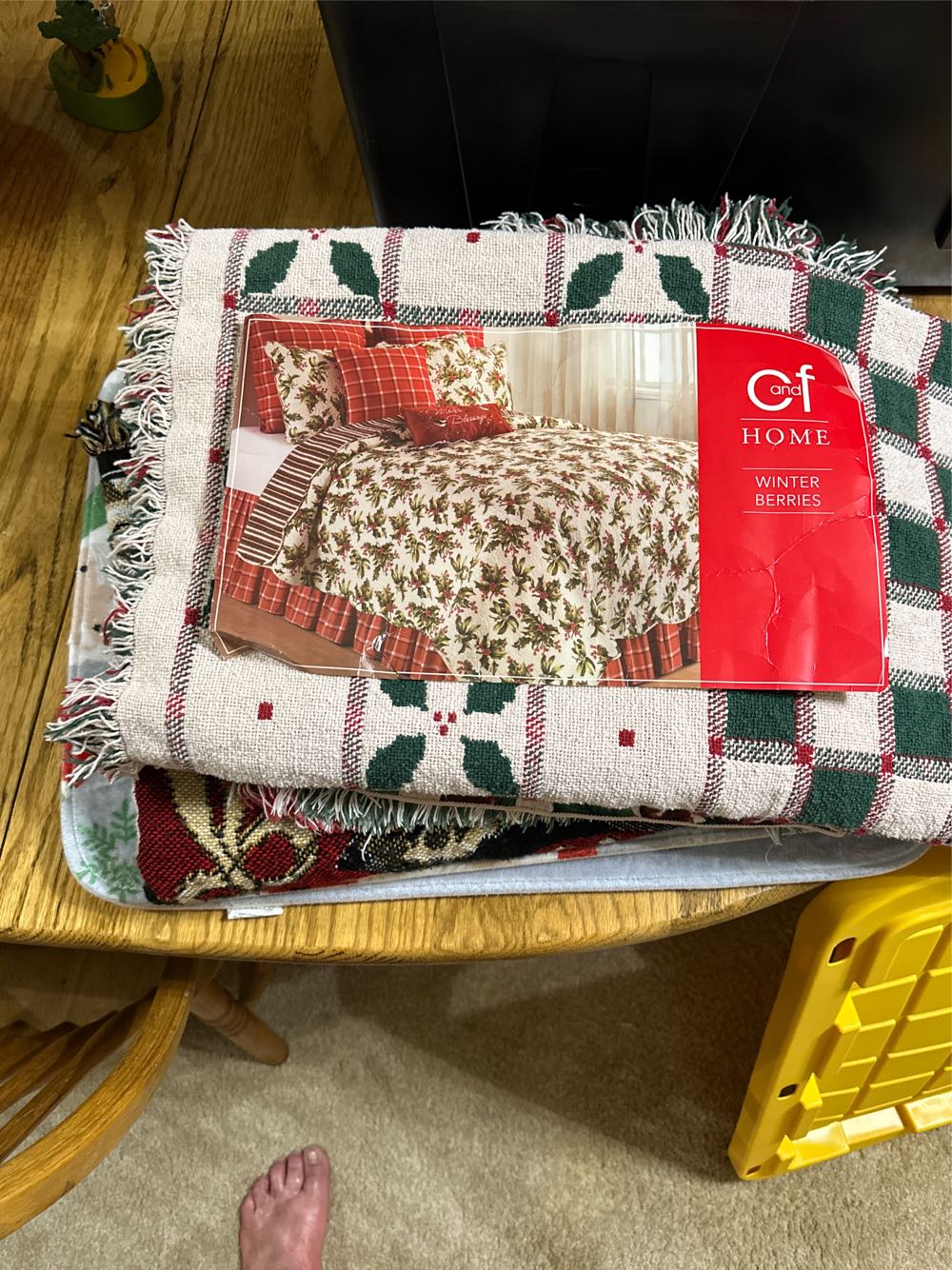 Hearth Florals - Christmas (Christmas) ornament collectible - Main Image 3