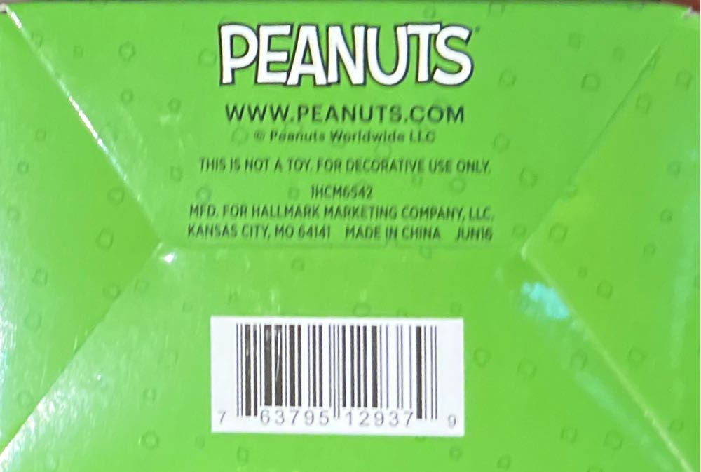 Charlie Brown - Peanuts (Red Box) ornament collectible [Barcode 763795129379] - Main Image 3