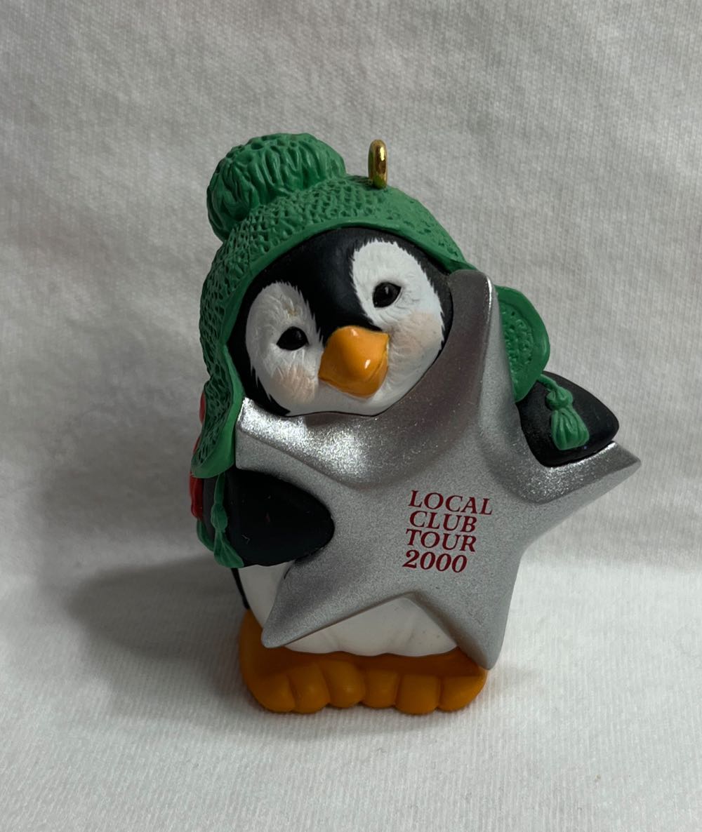 Hallmark Keepsake Christmas Ornament ; Gold Star Teacher Penguin Qx6951 - Petite Penguins Series (Penguins) ornament collectible [Barcode 015012535037] - Main Image 3