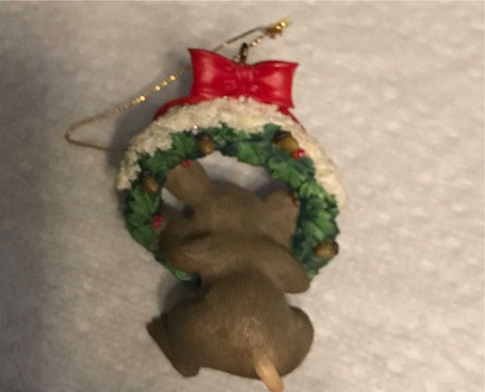 Charming Tails Holiday Wreath - Charming Tails ornament collectible - Main Image 2