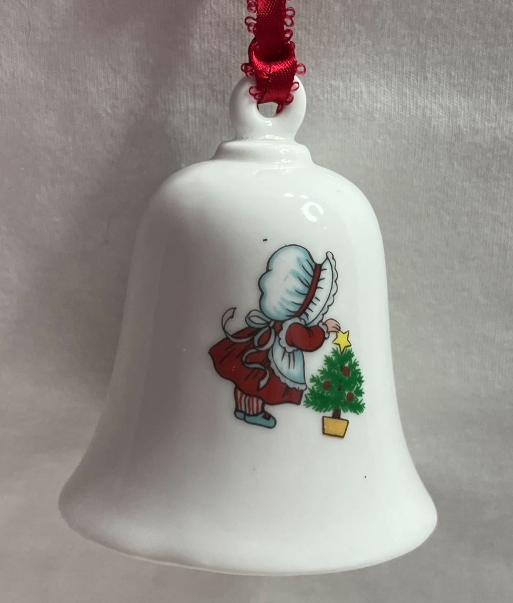 Sister  (Bell) ornament collectible - Main Image 3
