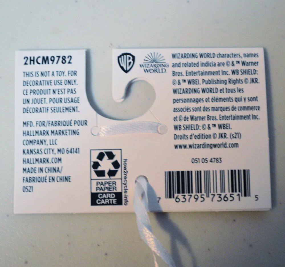 Books And Wand - Wizarding World Of Harry Potter (Harry Potter) ornament collectible [Barcode 763795736515] - Main Image 4