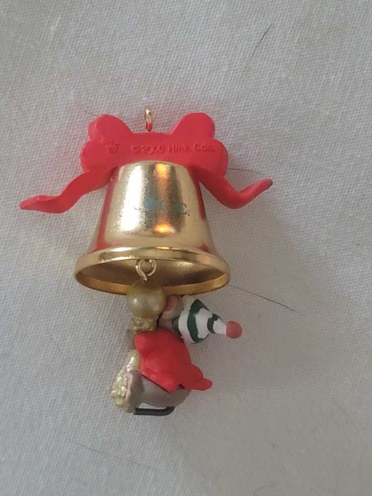 Bell Ringing Mouse KOCC - Club Exclusive (Miniatures) ornament collectible - Main Image 2