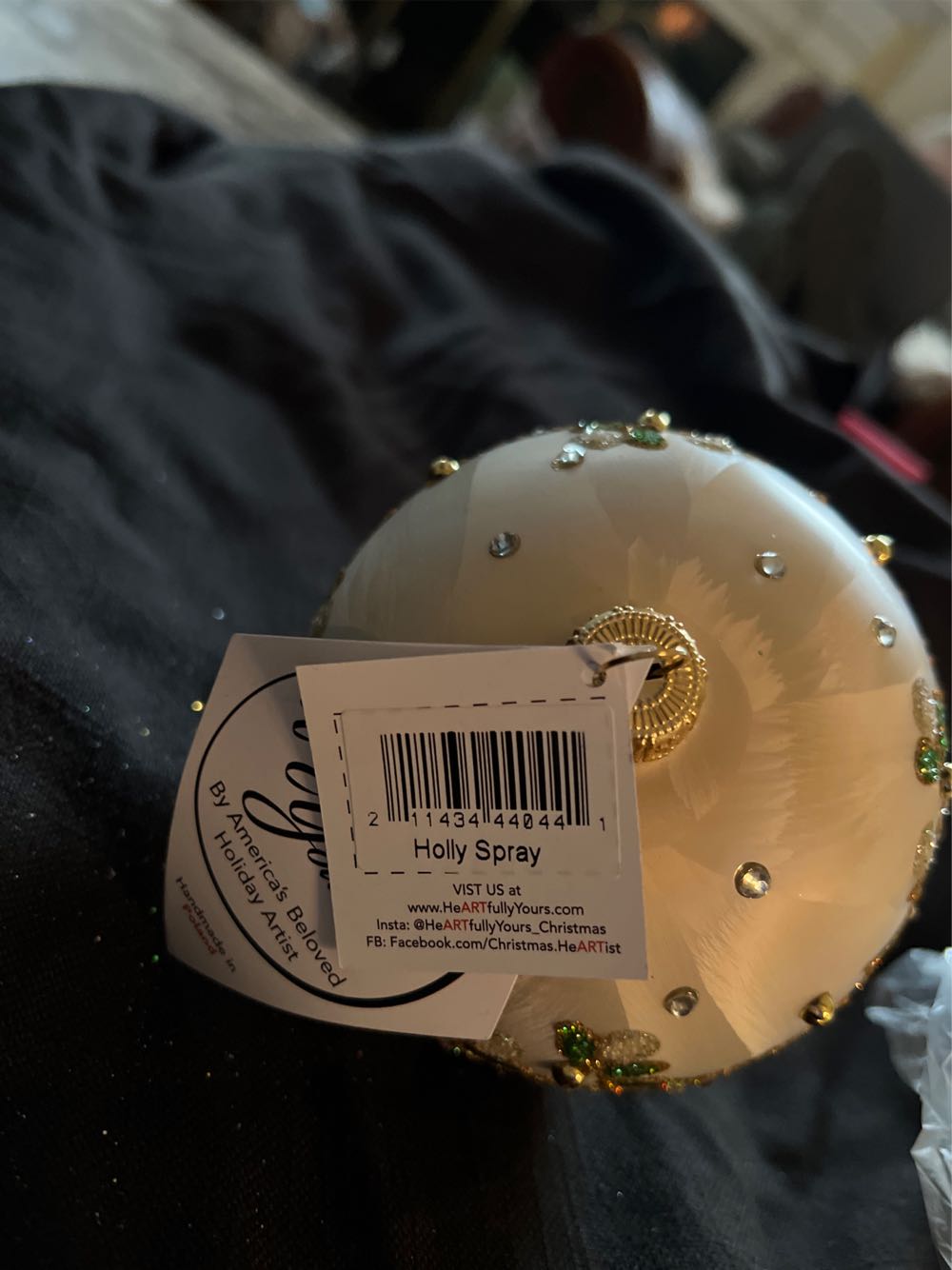 Holly Spray - Heartfully Yours ornament collectible [Barcode 211434440441] - Main Image 2