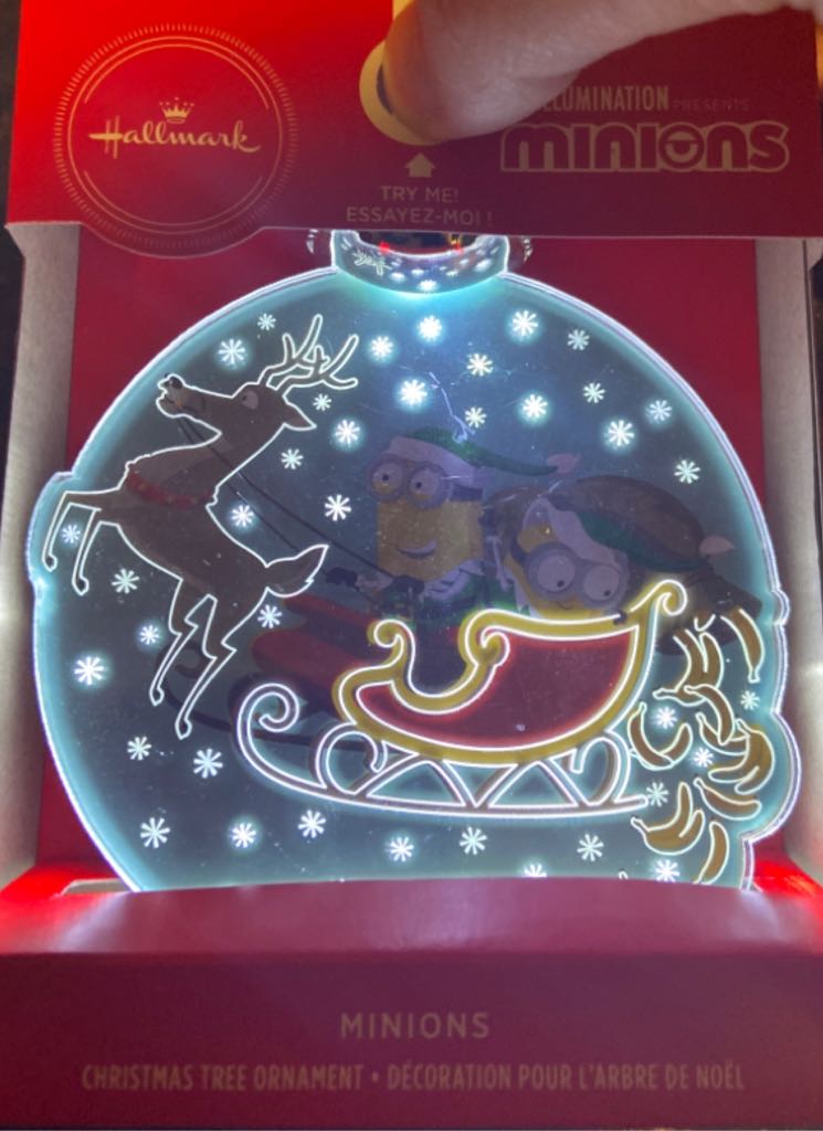 Minions Illuminated - Hallmark (Despicable Me) ornament collectible [Barcode 763795693542] - Main Image 2