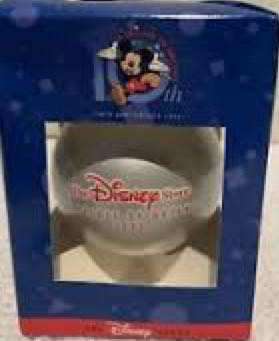 1997 Decade Of Dreams - Disney (Mickey & Friends) ornament collectible - Main Image 2