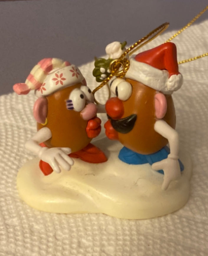 Cookie Cutter - Holly