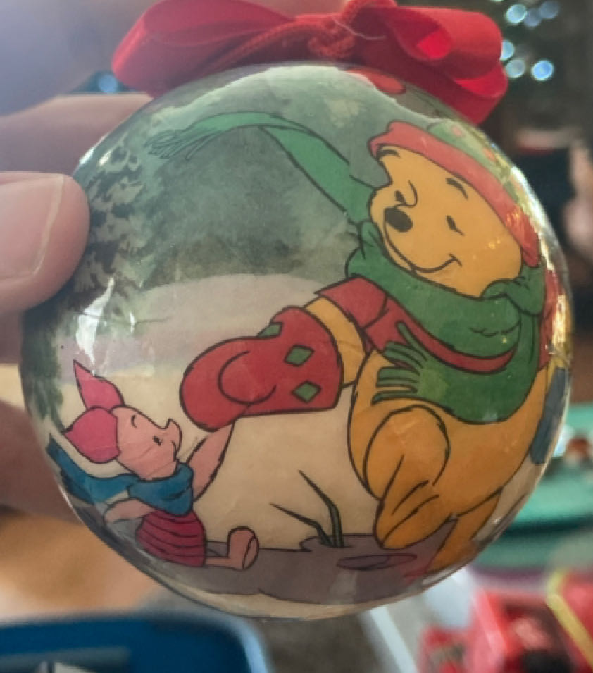 Pooh & Piglet Walking In The Snow - Disney (Winnie the Pooh) ornament collectible [Barcode 028208776572] - Main Image 2