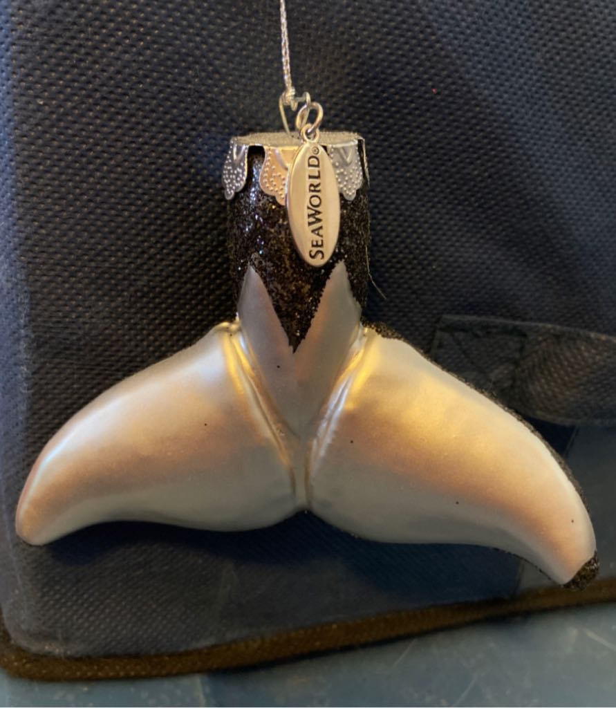 12 Days Of Christmas: Tree 5 Golden Rings