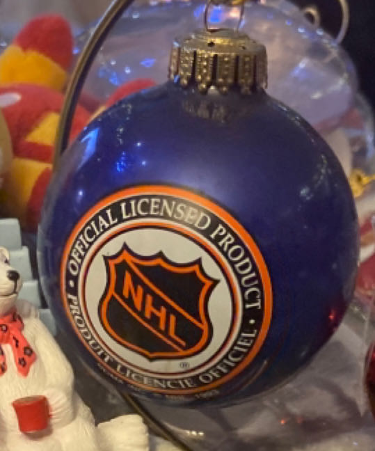 Oilers Ball Blue - Hockey (Canadiana) ornament collectible - Main Image 2