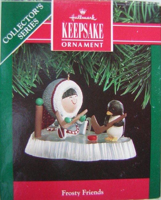 Frosty Friends Hockey - Hallmark Collectors Series (Frosty Friends) ornament collectible - Main Image 2