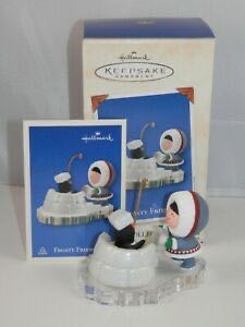 Tangled - Rapunzel And Pascal On A Boat