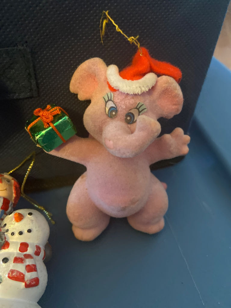 Dept. 56 - Original Snow Village - Christmas - Accessory - A Tree For Me - #5164-0