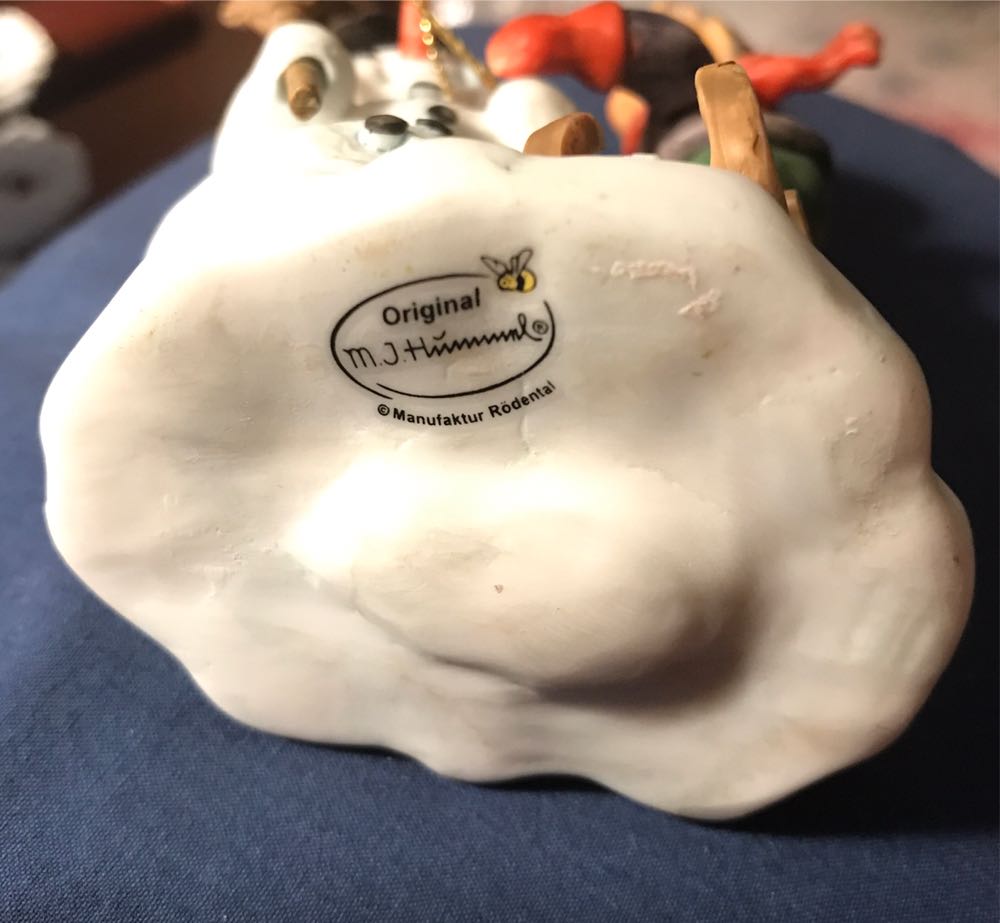 Hummel Making New Friends  ornament collectible - Main Image 3