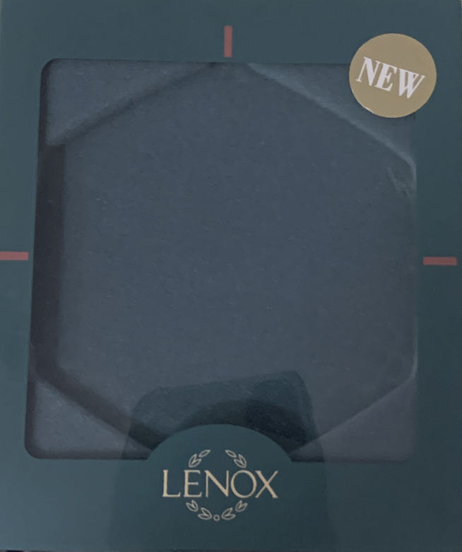 Santa  ornament collectible [Barcode 091709290946] - Main Image 2