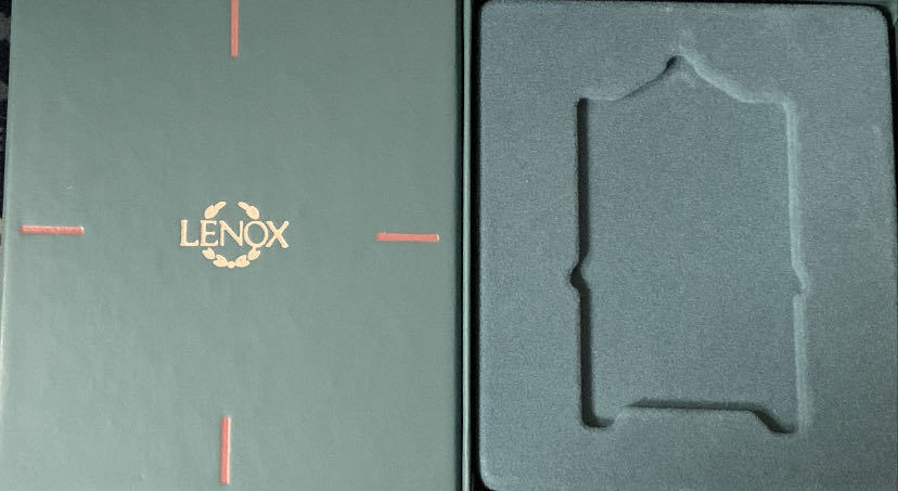 1990 Hutch  ornament collectible - Main Image 2