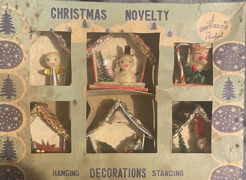 Shiny Brite - Christmas Novelty - Poinsettia & Tree - Poinsettia (3-D Diorama) ornament collectible - Main Image 2