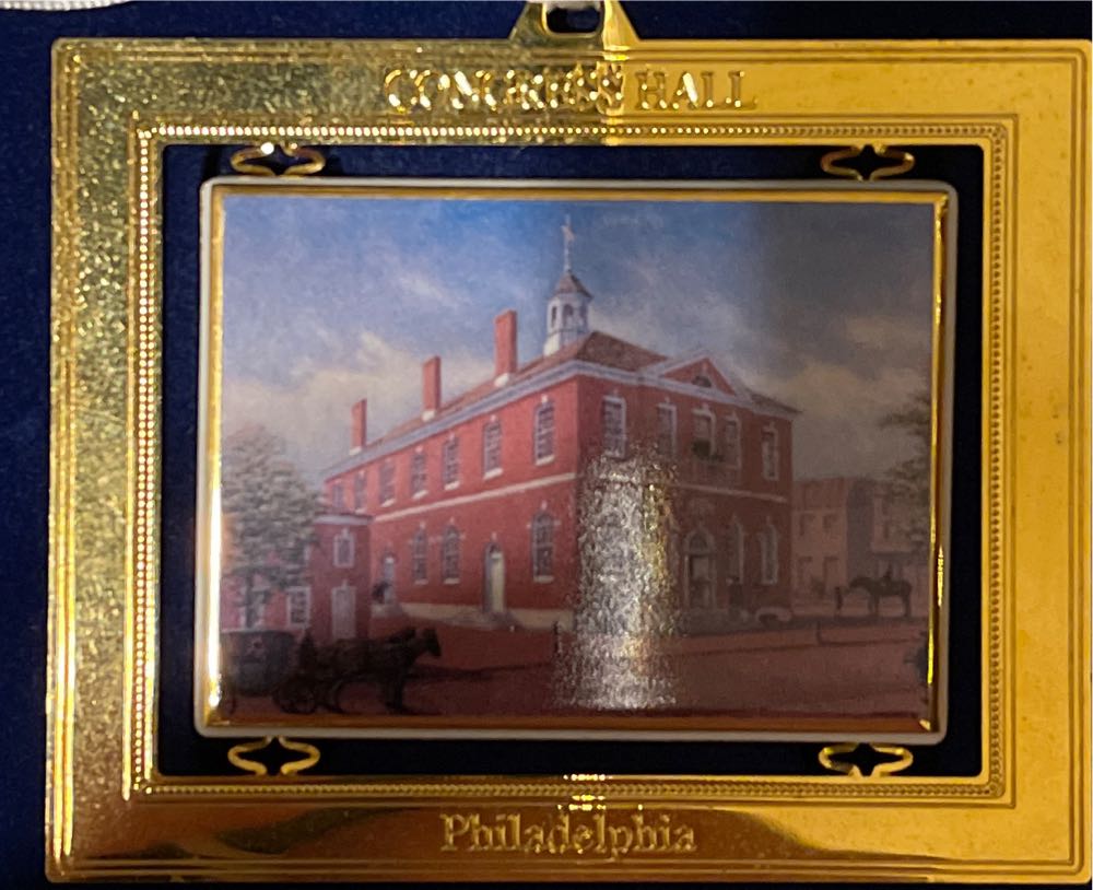 Lanissa - Round - Gold, White, Green