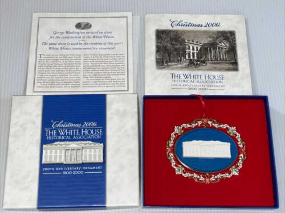 White House Ornament 2000 - White House Christmas Ornaments (A House Becomes a Home) ornament collectible - Main Image 2