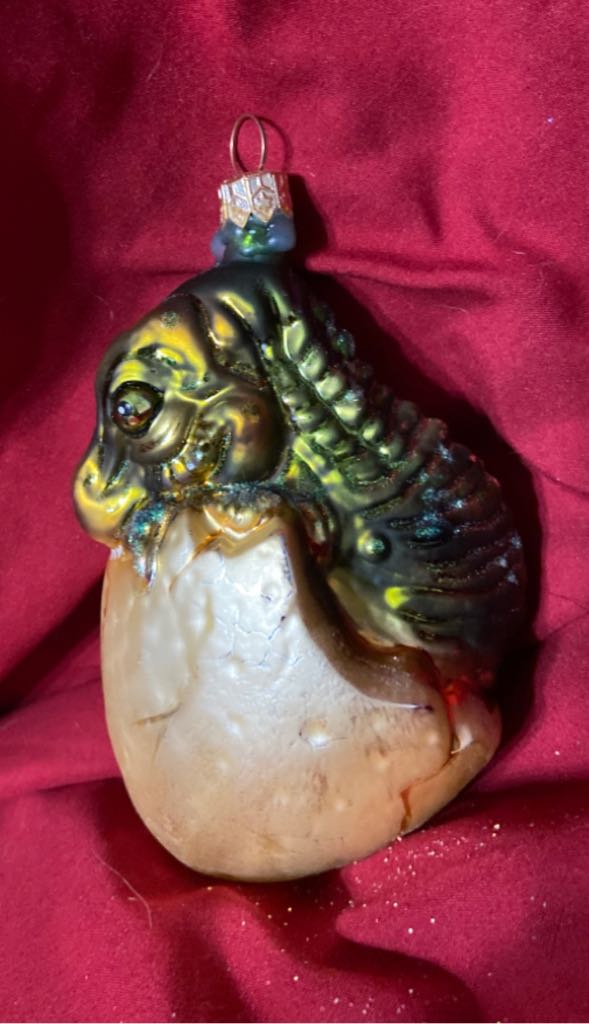 Baby T Rex  (Jurassic World) ornament collectible - Main Image 2