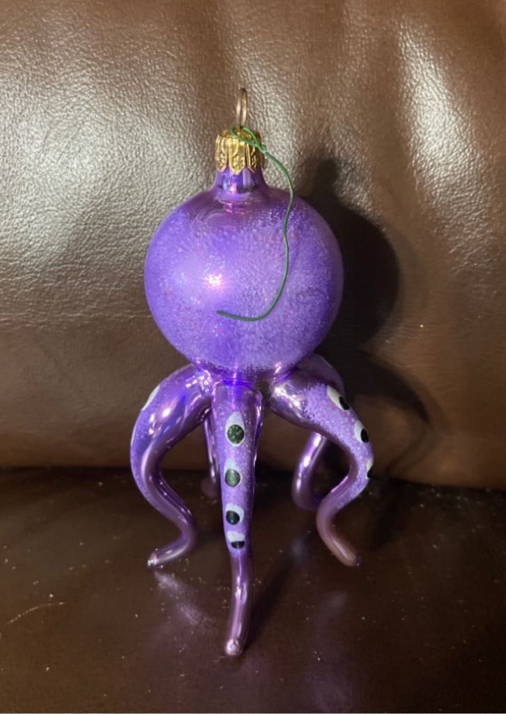 Maxine Octopus  (Ocean) ornament collectible - Main Image 2
